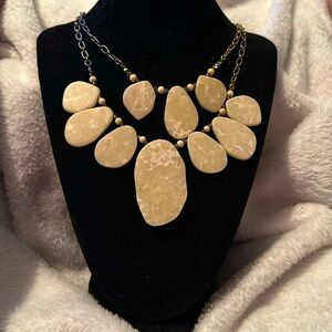 Vintage necklace. Stone colored